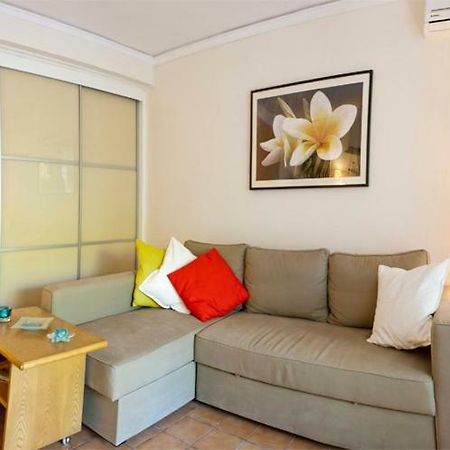 Comfortable Garden Apt Near Vouliagmeni Beach Αθήνα Εξωτερικό φωτογραφία