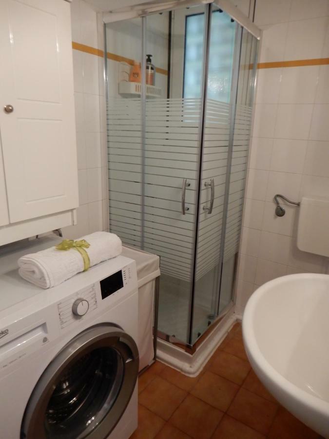 Comfortable Garden Apt Near Vouliagmeni Beach Αθήνα Εξωτερικό φωτογραφία